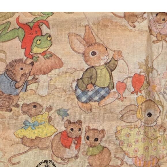 Drawing Board Hankie with Animals/Woods - Picture 8 of 13